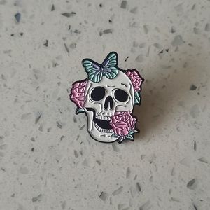 Cool Skull Skeleton Roses & Butterfly Macabre Life & Death Lapel Pin